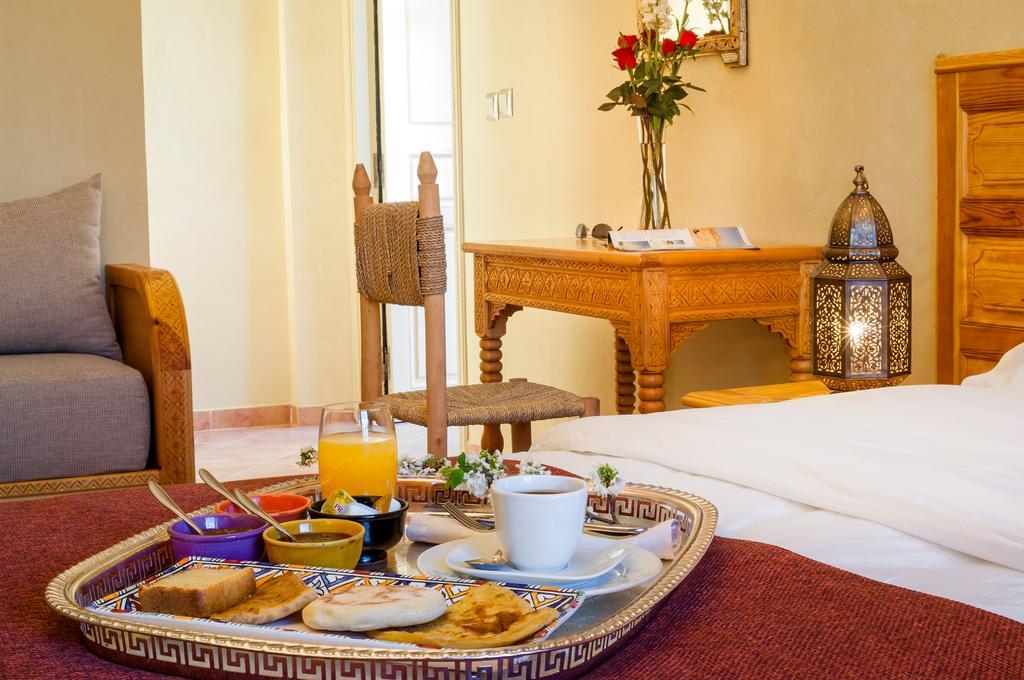 Riad Sougtani Tazrou Ngoại thất bức ảnh